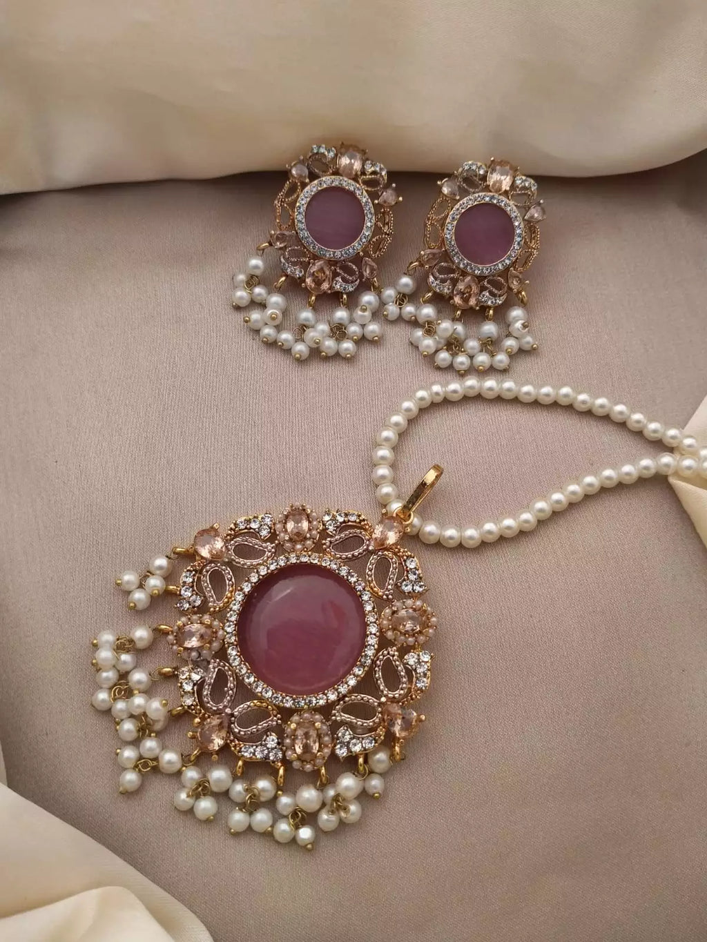 Egyptian zircon pendant set-020