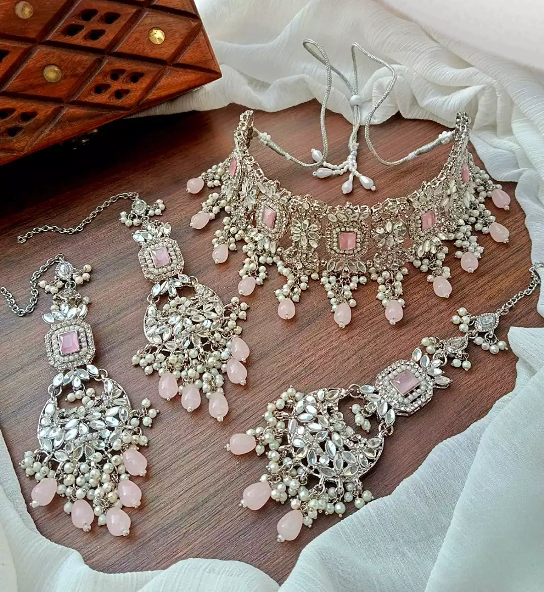 Kundan bridal sets