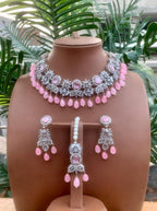 Zircon necklace set with teeka