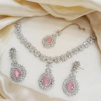 Zircon necklace set with teeka