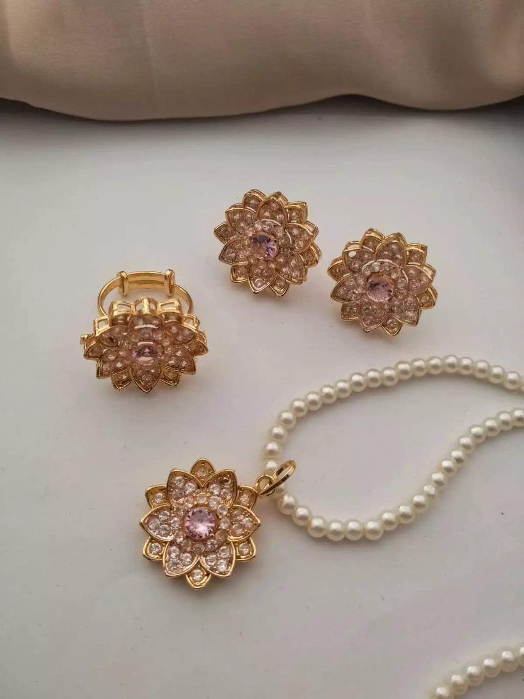 Zircon pendant set with ring-002