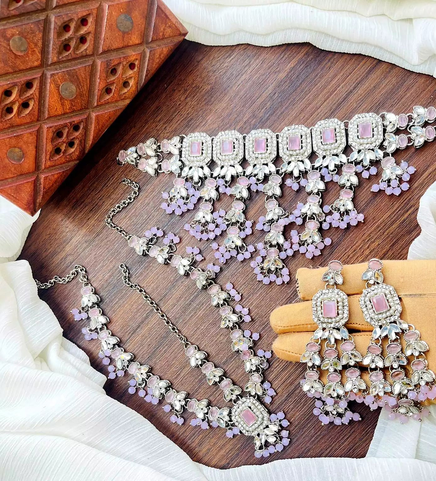 Kundan set with matha patti