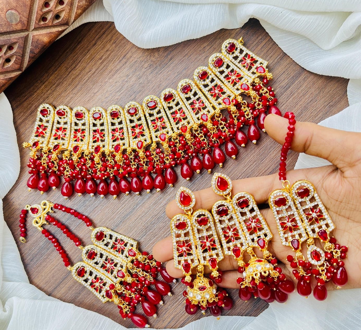 Heavy bandhai bridal set with jhumar