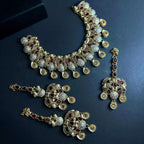Zircon necklace set with teeka