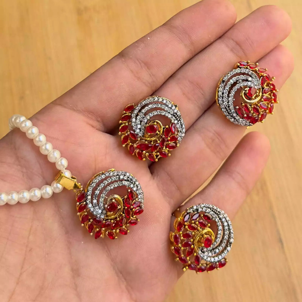 Indian zircon pendant set