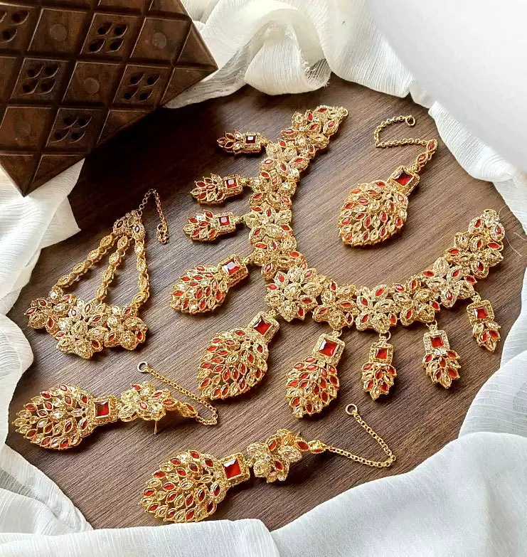 Heavy bridal necklace set