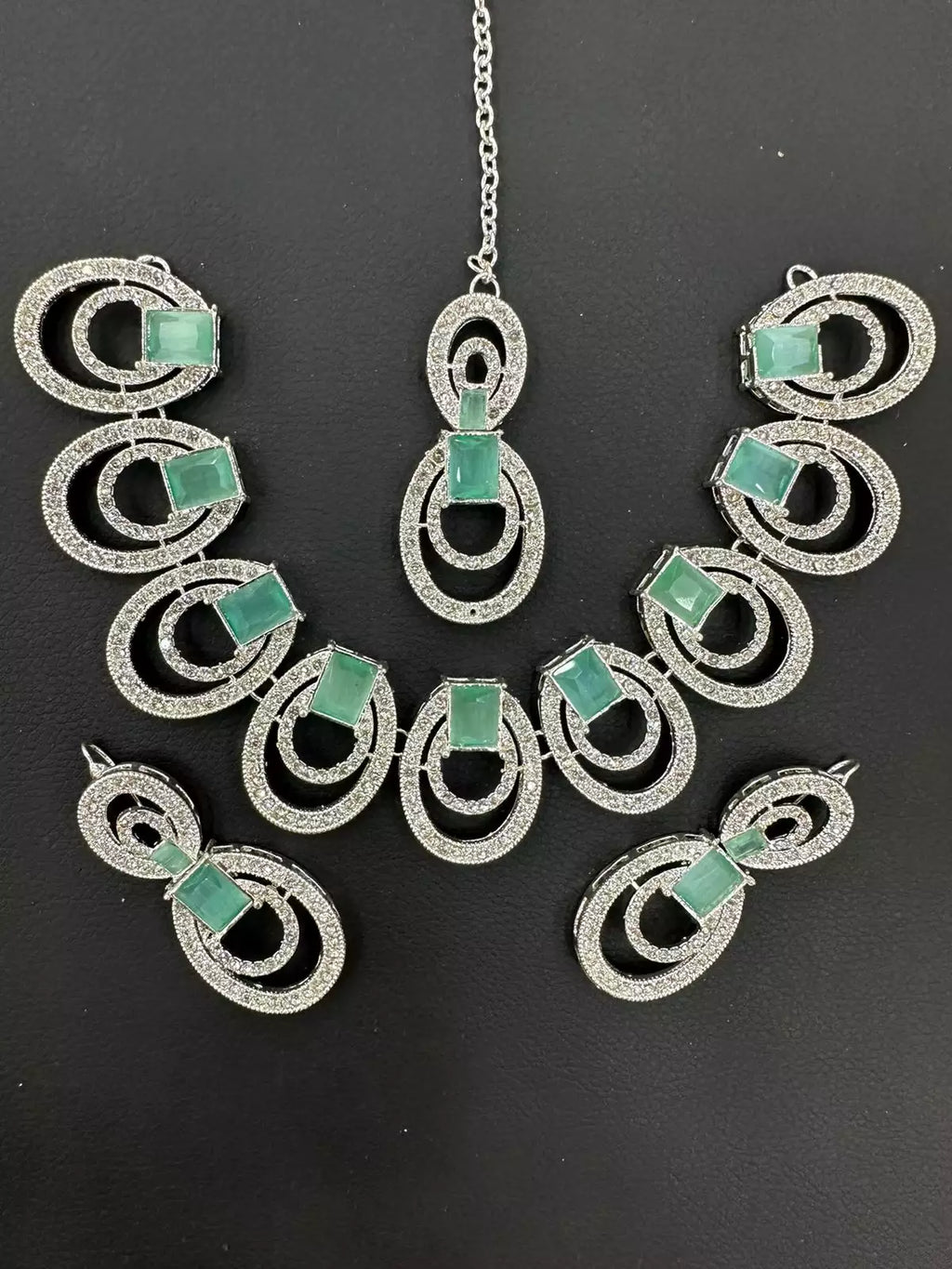 Miro zircon necklace set
