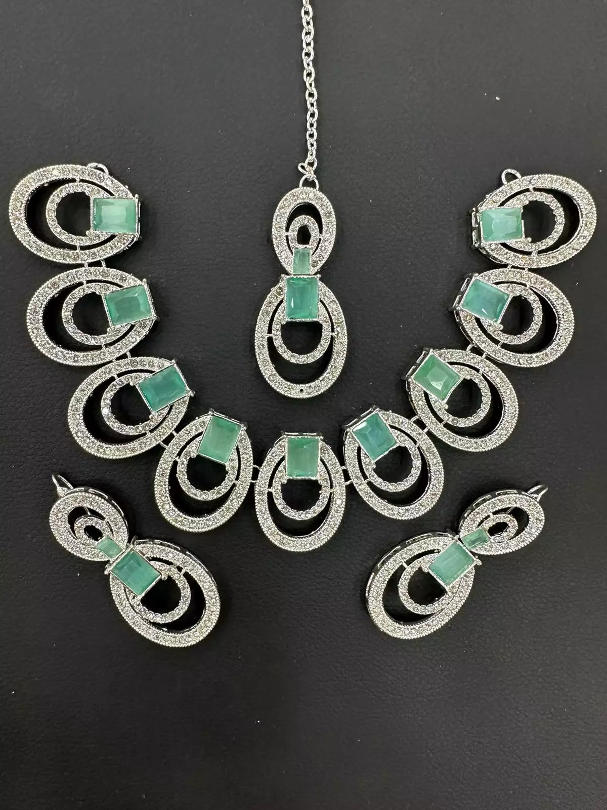 Miro zircon necklace set