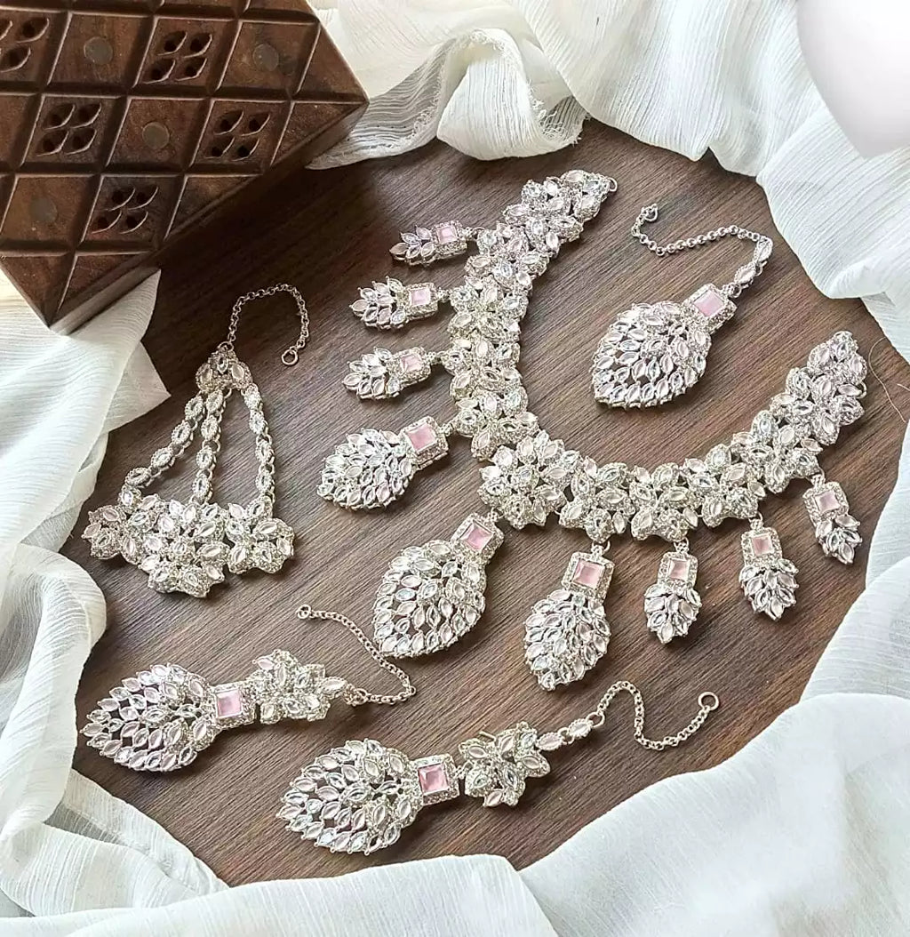 Heavy bridal necklace set