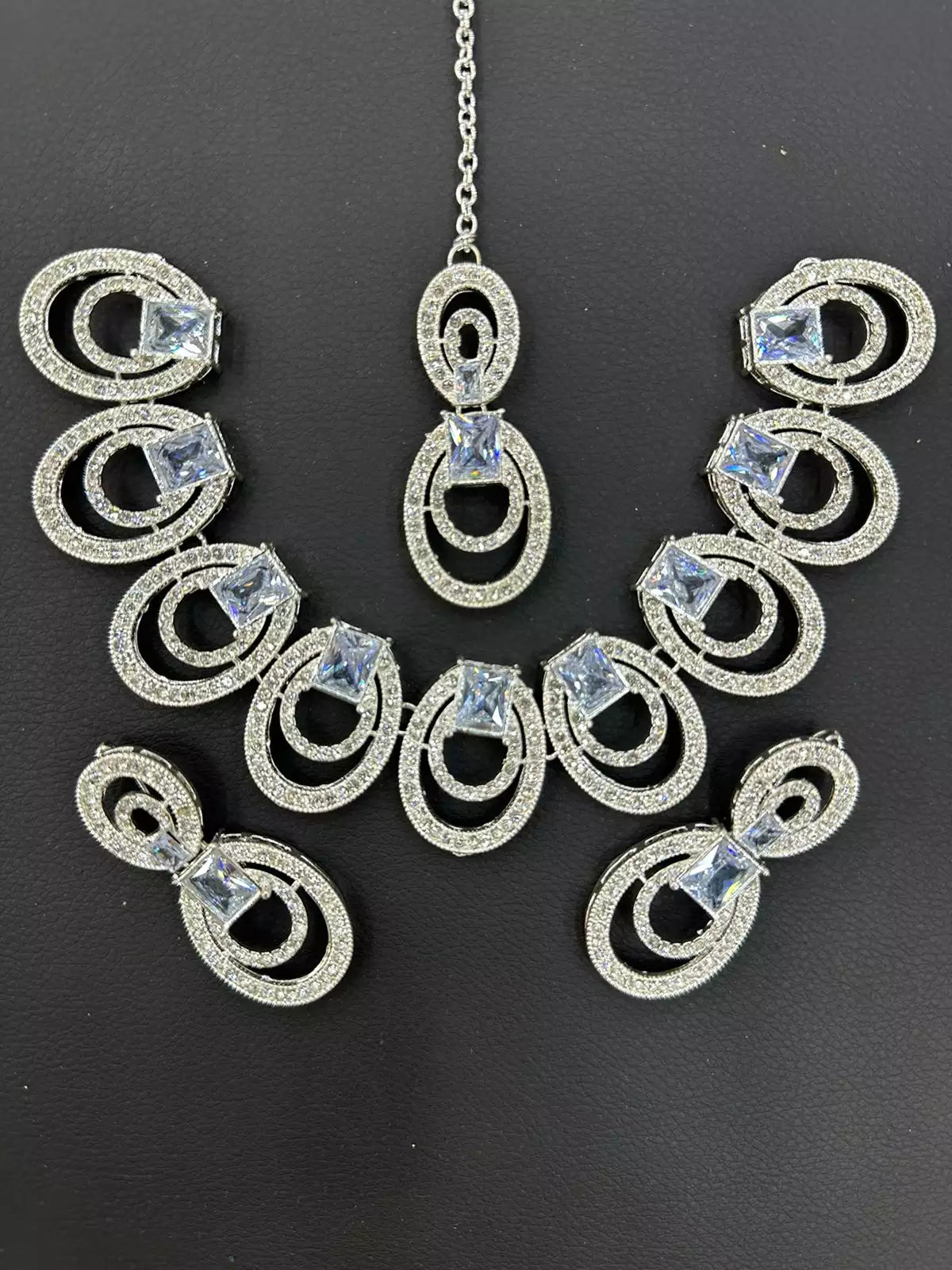 Miro zircon necklace set