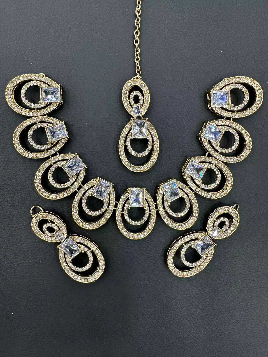 Miro zircon necklace set