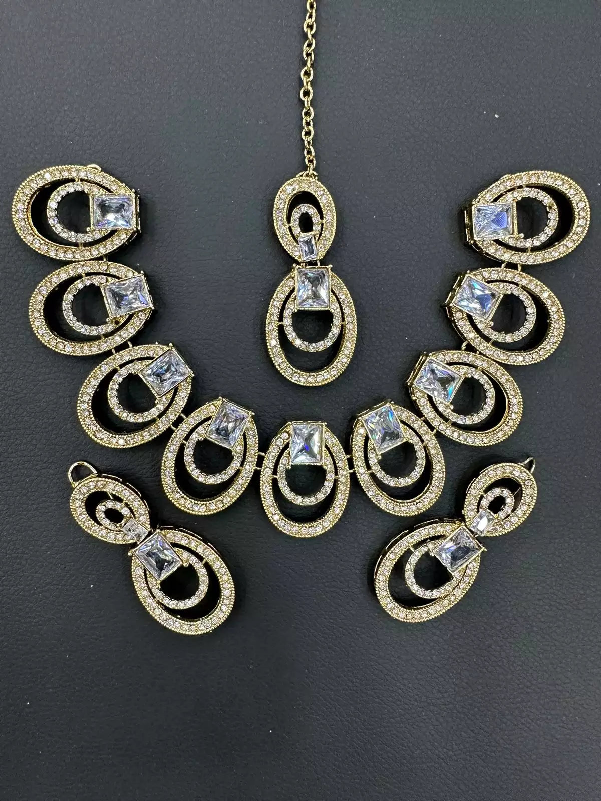 Miro zircon necklace set
