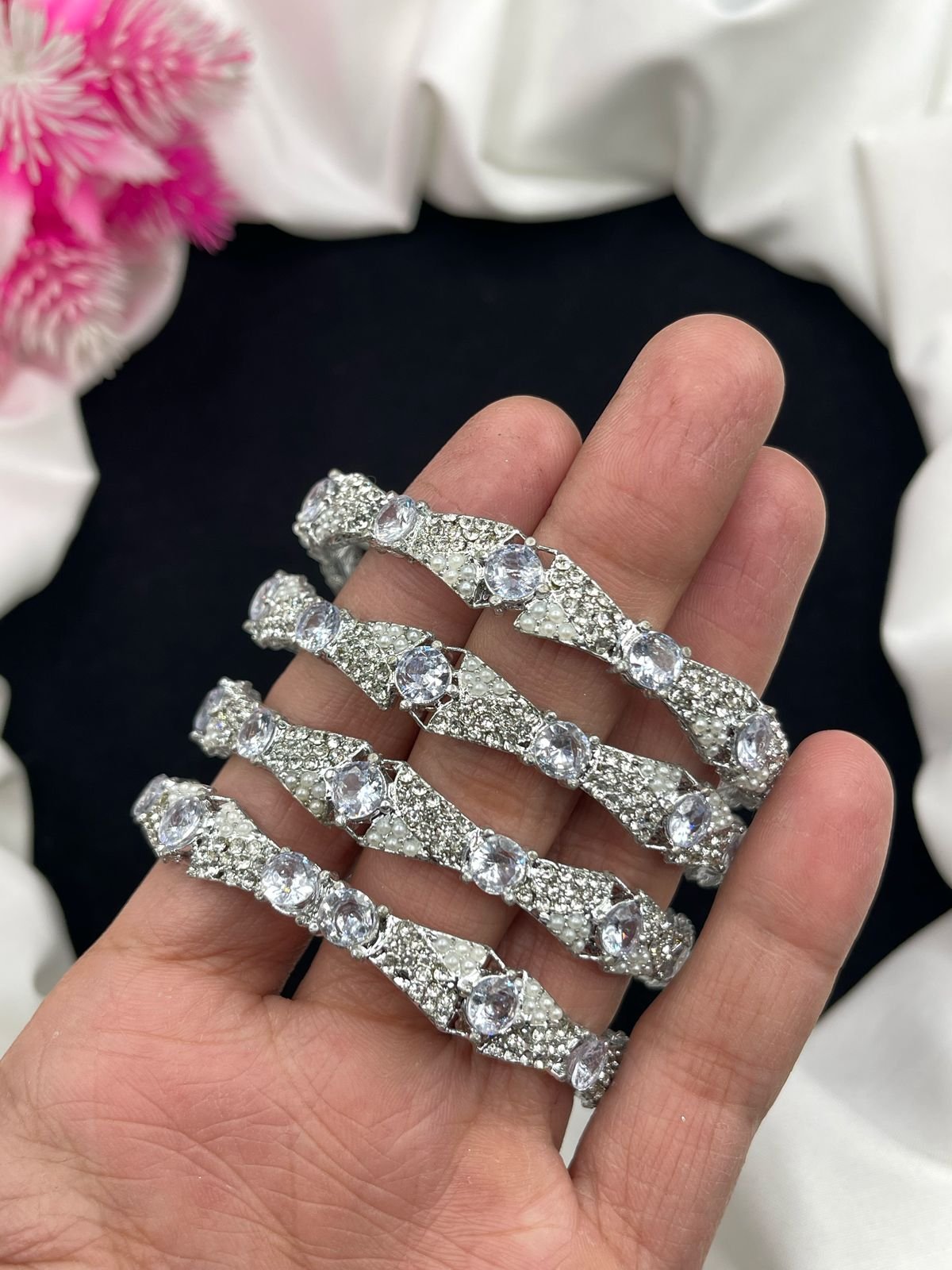 Zircon 4pcs bangles set