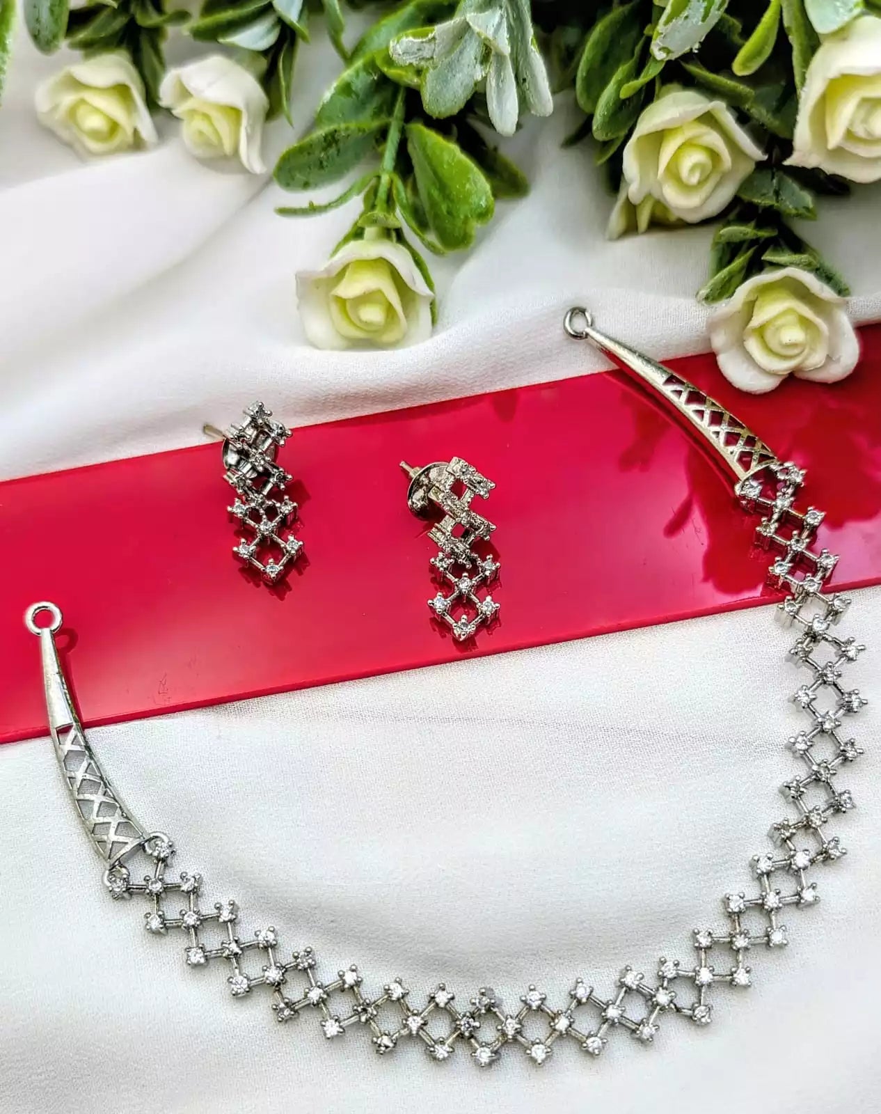 Delicate zircon necklace set
