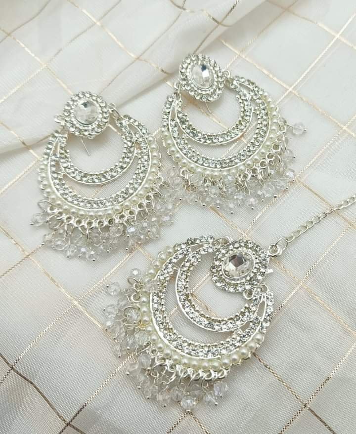 Big size earrings teeka