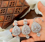 Zircon earrings teeka