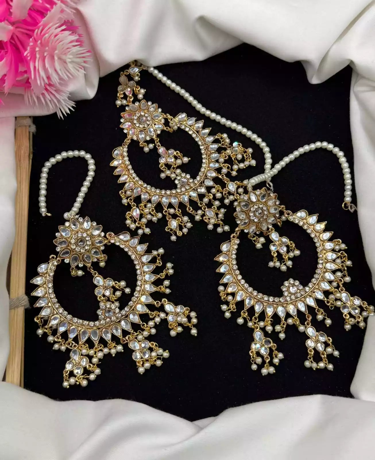 Heavy chand baali earrings teeka