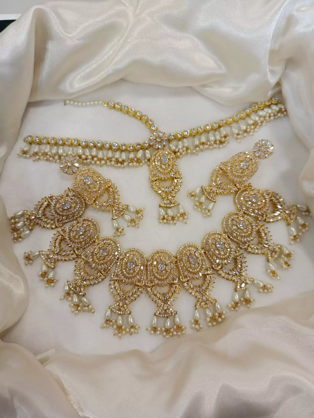 Indian zircon set with matha patti