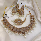 Zircon necklace set with teeka