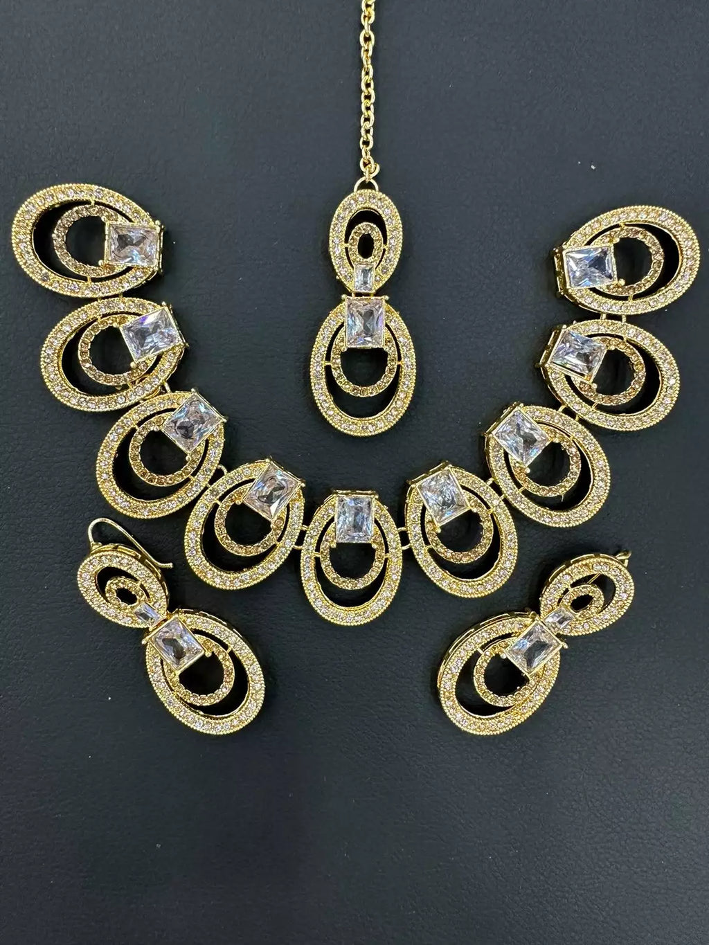 Miro zircon necklace set
