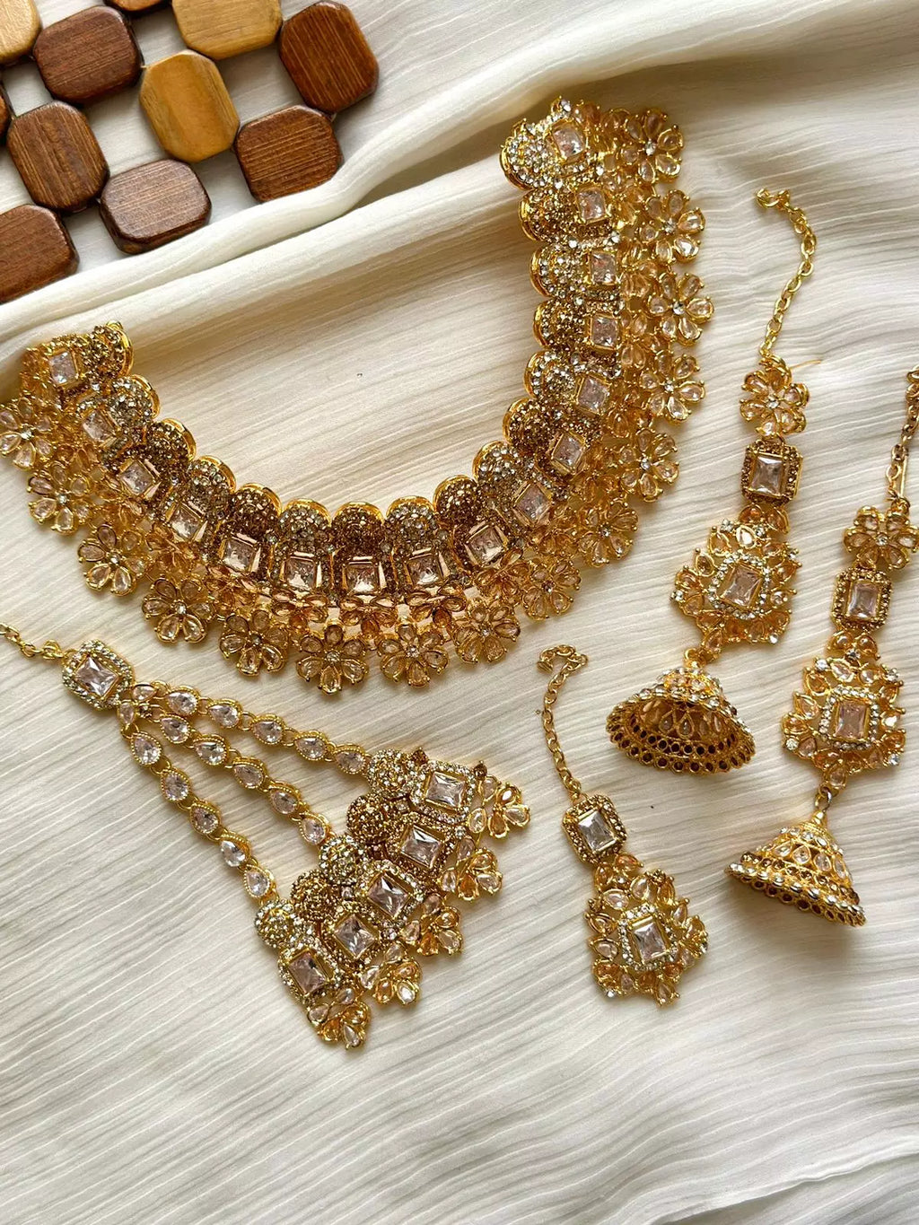 Zircon Floral bridal set