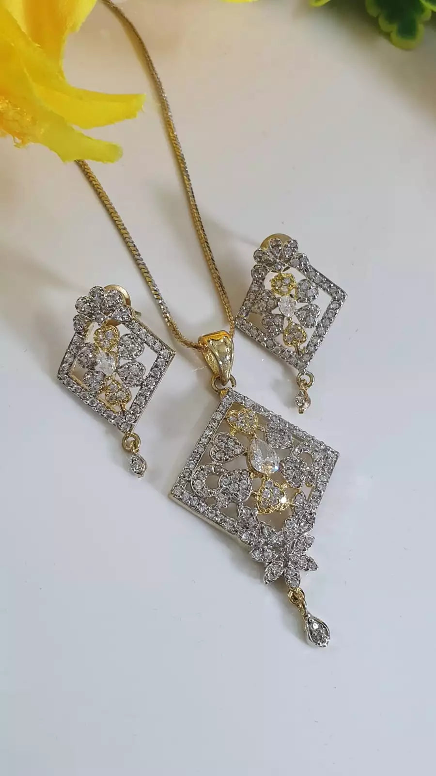 Indian zircon pendant set-018 Main image