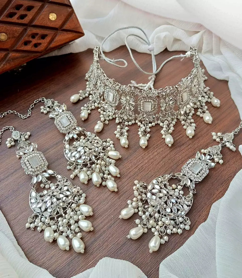 Kundan bridal sets