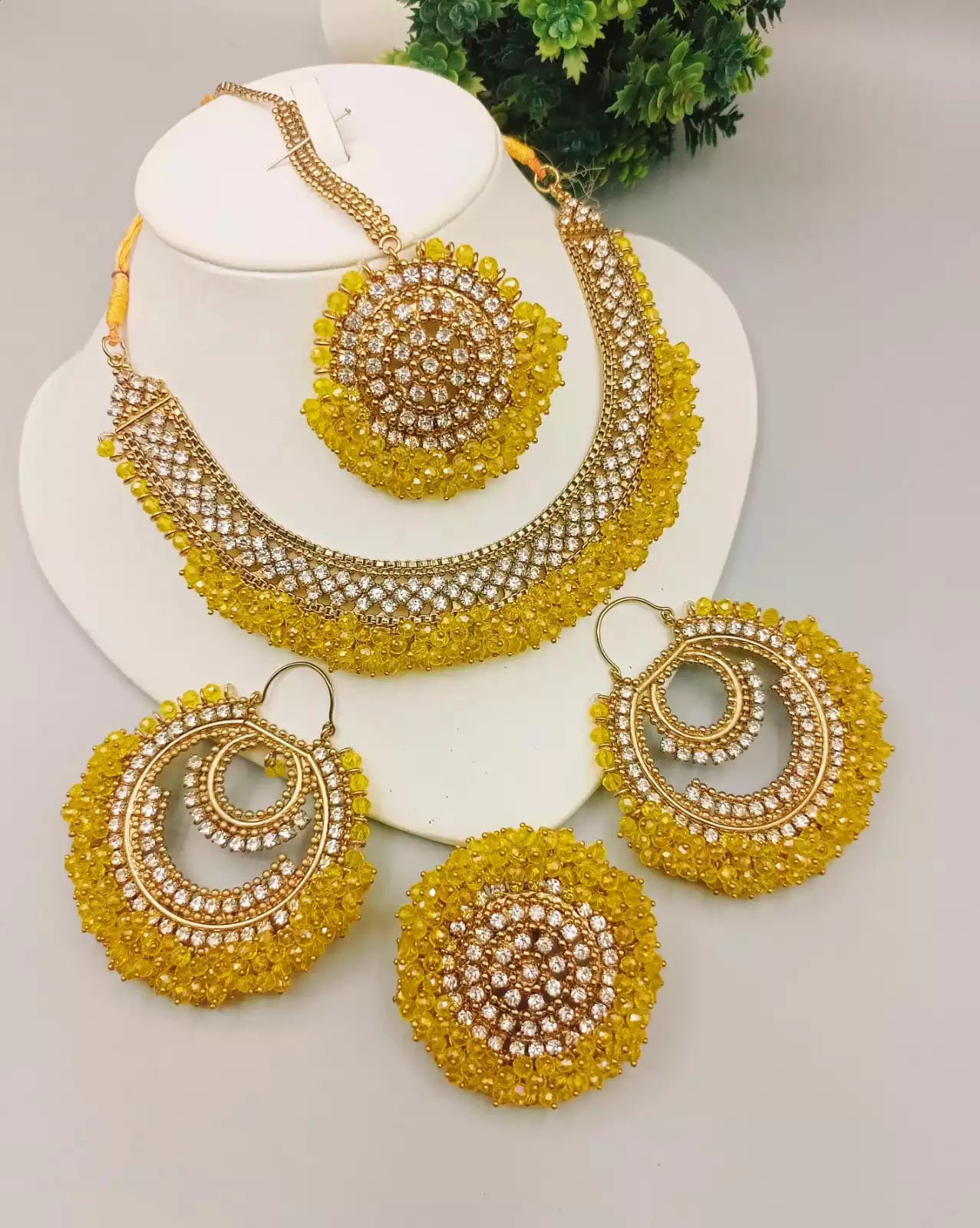 Heavy gajra bandhai set with ring