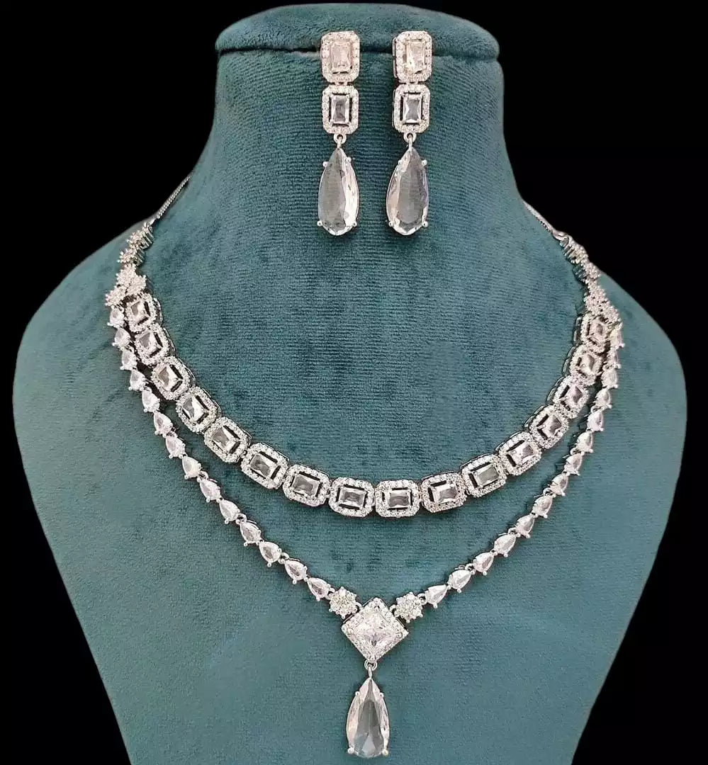 Double layer necklace set