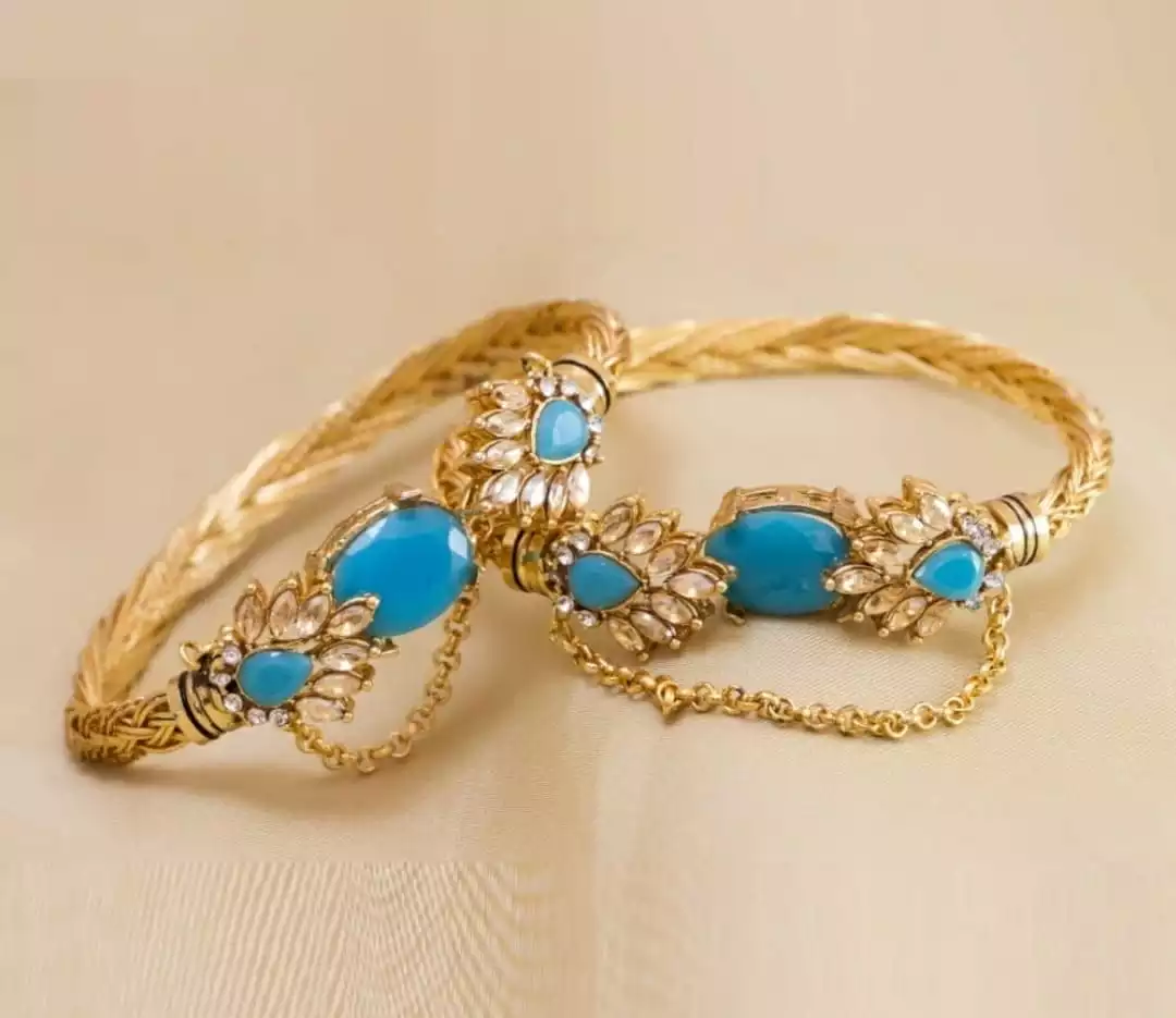 1950s 18 Karat Yellow Gold, Diamond, Persian Turquoise Bangle Bracelet |  Antique turquoise jewelry, Sterling silver diamond bracelets, Jewelry bracelets  gold