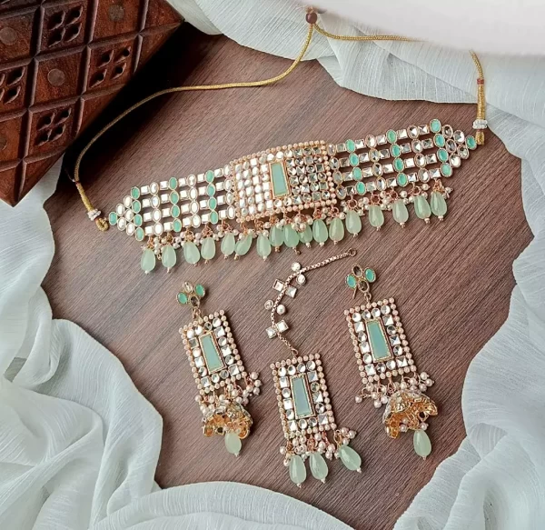 WhatsApp-Image-2023-09-19-at-12.57.07-AM-1.webp Elegant choker set with teeka - Image 11