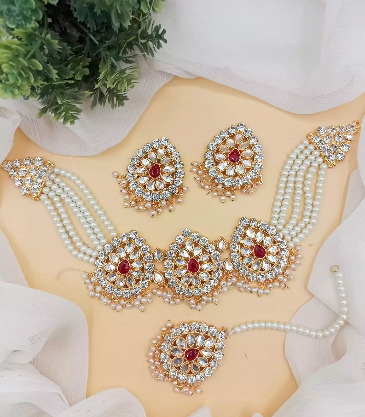 red-10-3.webp Kundan choker set - Image 1