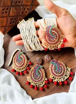 Noratan maala set with big teeka