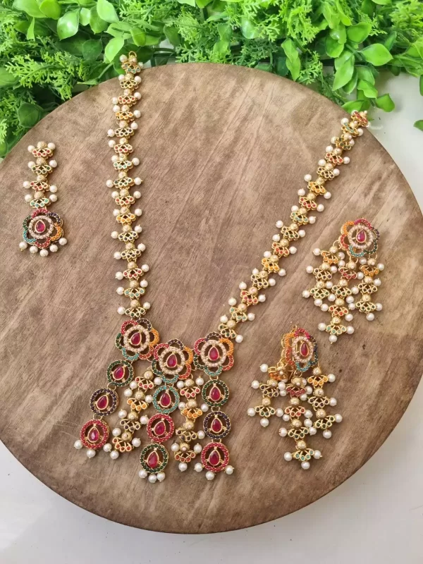 red Navratan maala set with teeka - Image 3