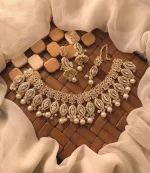 Zircon necklace set with teeka - Image 3