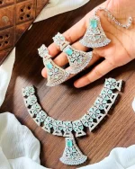 Zircon necklace set with teeka - Image 7