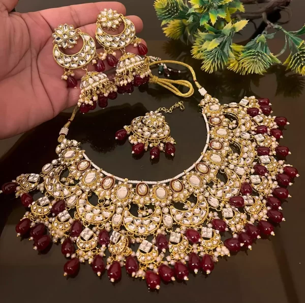 maroon Kundan heavy necklace set - Image 7
