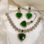 Zircon necklace set with teeka - Image 6