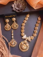 Zircon necklace set with teeka - Image 2