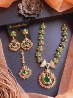 Zircon necklace set with teeka - Image 7