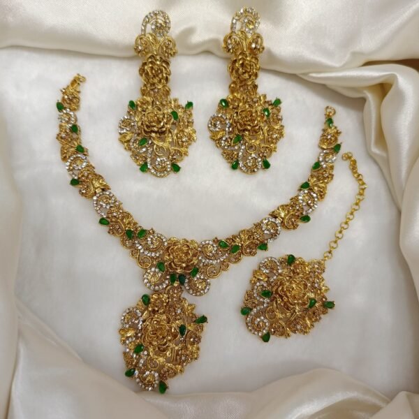 green Zircon designer necklace set - Image 6