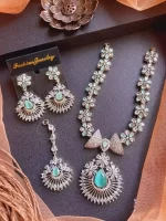 Zircon necklace set with teeka - Image 6