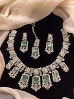 Zircon necklace set with teeka - Image 8