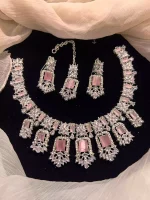 Zircon necklace set with teeka - Image 2