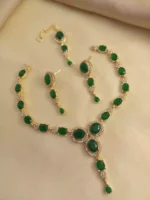 Zircon necklace set with teeka - Image 2