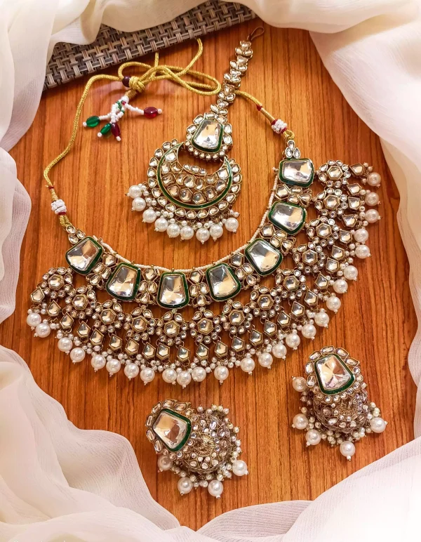 WhatsApp Image 2025-08-29 at 14.13.40_4338d317 Kundan bridal set with teeka - Image 3