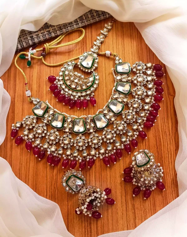WhatsApp Image 2025-08-29 at 14.13.40_a3cbd774 Kundan bridal set with teeka - Image 4