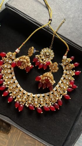 Click to view full screen Kundan necklace set with teeka photo review