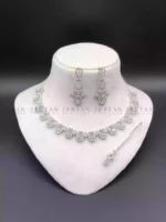 AD zircon necklace set with teeka - Image 2