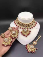 Dabbi kundan set with teeka